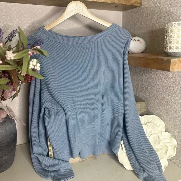 Lululemon Reversible Crossover Sweater • Blue • Bamboo / Cashmere Blend • Sz 8 - Picture 5 of 8